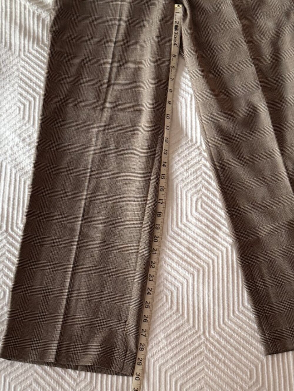 Everlane Straight-Leg Trouser in Tailor Twill (khaki) Size 8 - Picture 7 of 11
